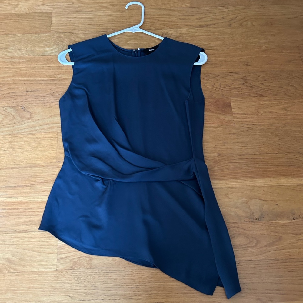 NWT THEORY Elegant Navy Sleeveless Top